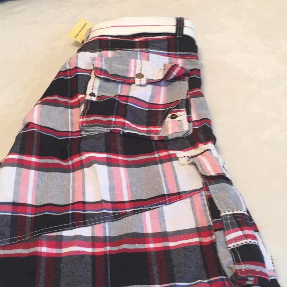 Men’s cargo shorts